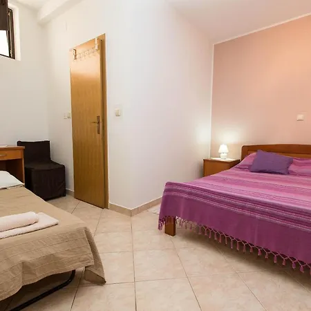 Apartmani Vera Crikvenica Exterior photo